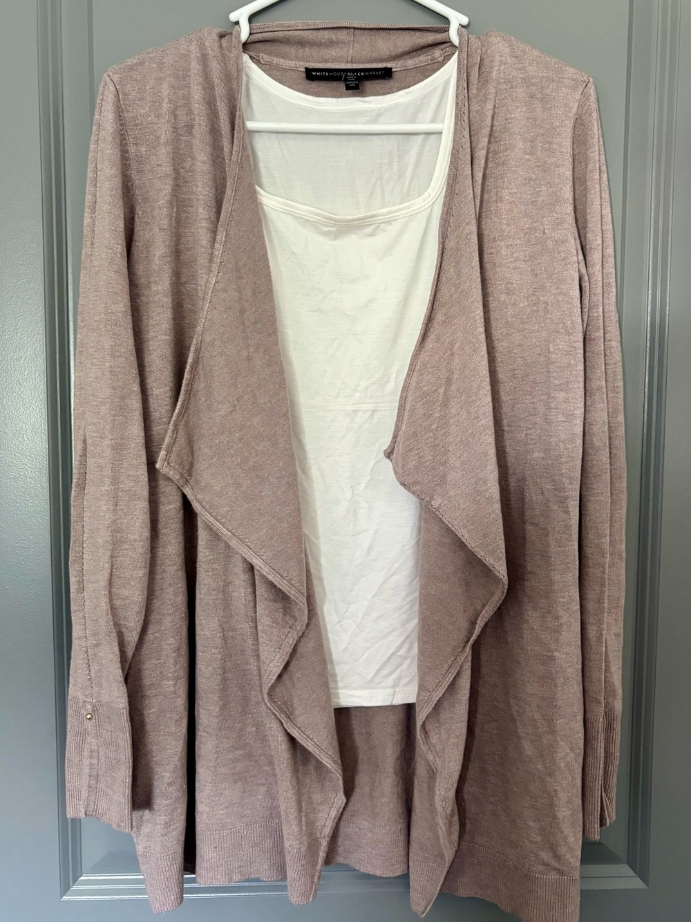 White House Black Market NWOT Women’s Long Sleeve Drape Front Cardigan Small